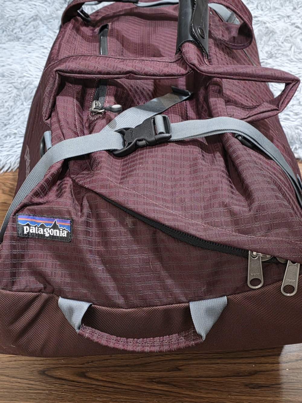 Vintage 2007 Patagonia Black Hole Duffel 90L - Plum Grid (Excellent Condition)